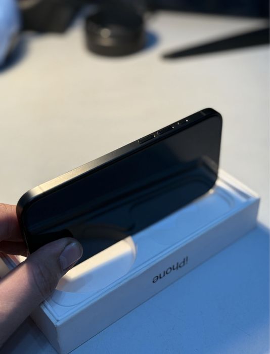 Продам iphone 15 pro 128gb Black Titanium