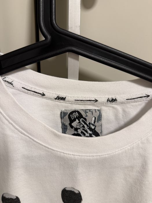 2.Бяла тениска LUDA