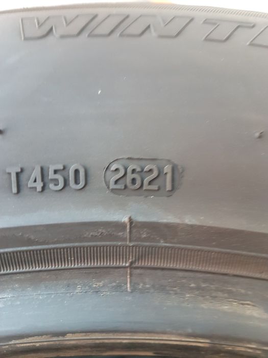 Зимни гуми 2 броя PIRELLI SottoZero3 215 60 R16 дот 2621