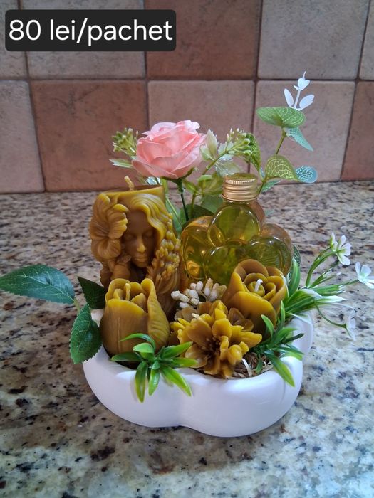Aranjamente cu miere și lumânări decorative din ceară naturală de albi