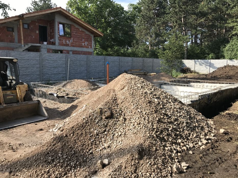 Груб строеж на фундаменти за къщи