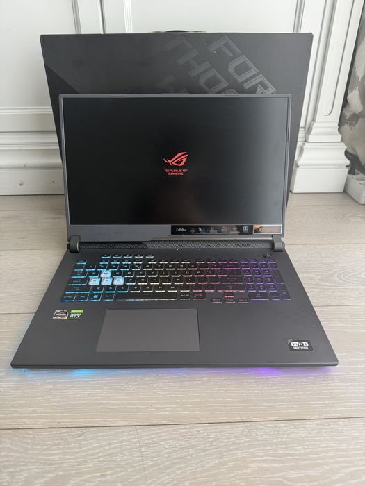 Laptop gaming rog strix g713 hx 004