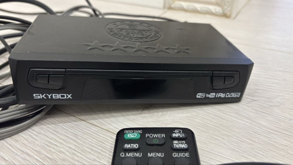 Срочно!!! Телевизор LG 107см