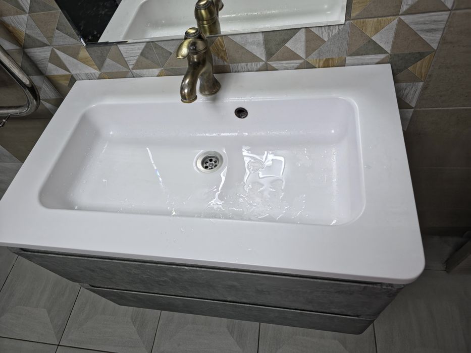 Раковина с подставкой