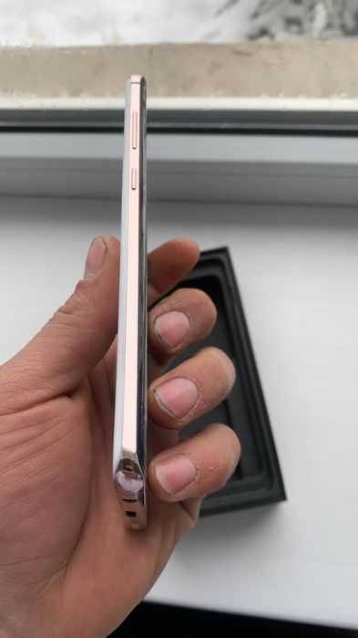 Samsung s10+ память 512гб Обмен на Айфон