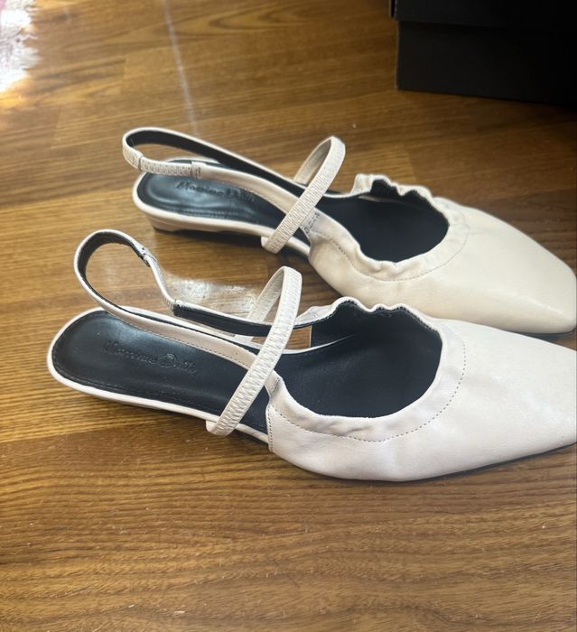 Pantofi  /balerini Massimo Dutti 38