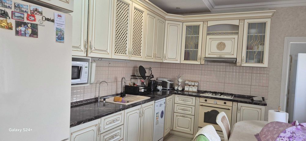 Кухонный гарнитур