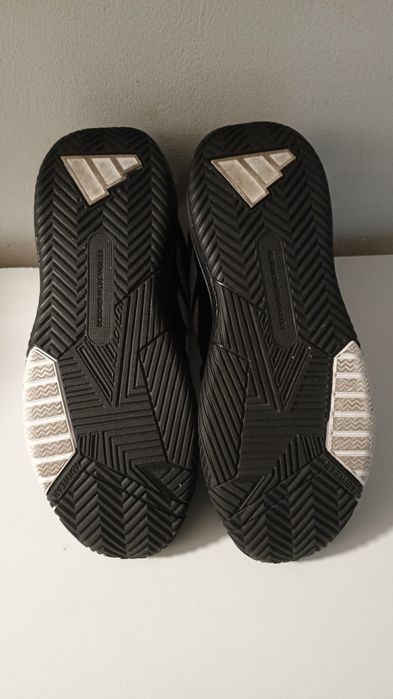 Adidași 38 2/3.  .
