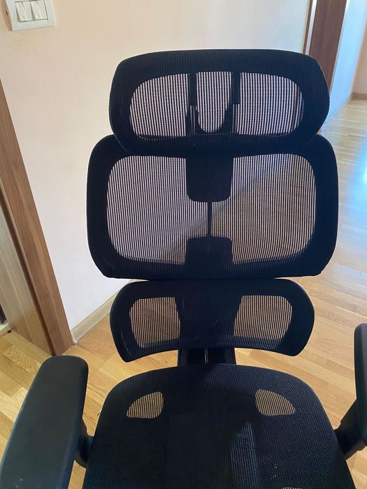 Vand scaun ergonomic de birou tip mash.