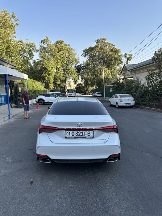 Toyota Avalon 2019