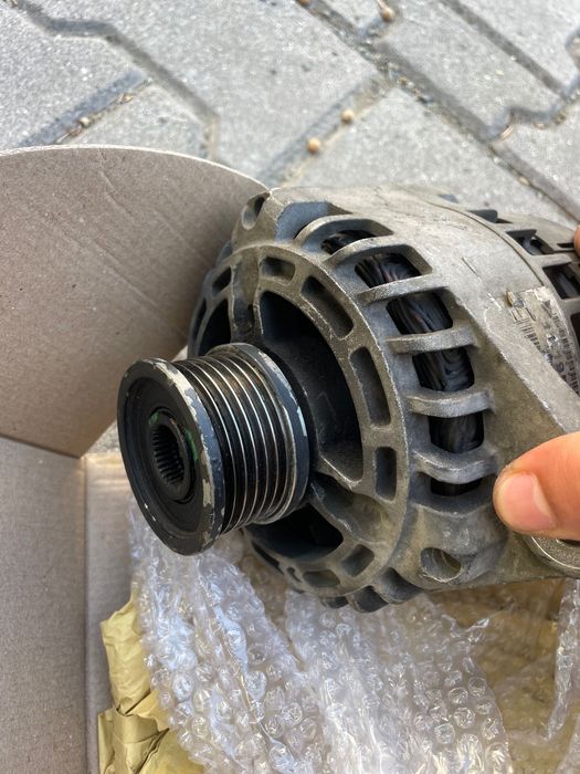 Алтернатор Сааб 93 2005г