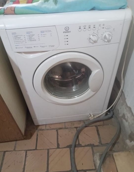 Продам машинку на запчасти