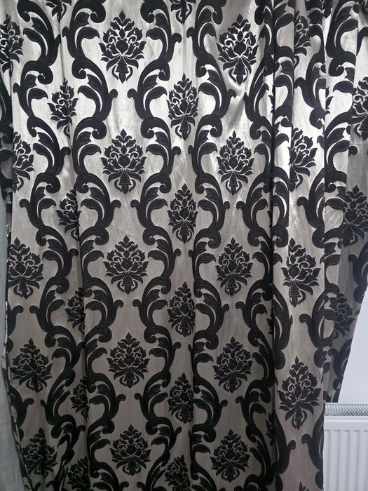 Vând draperii si perdea