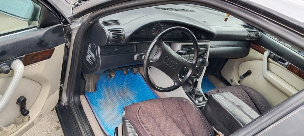 Ауди 100 2.0 мона