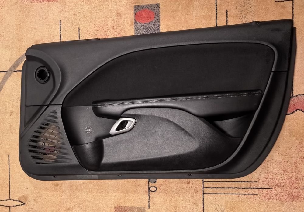 Dodge Challenger 2015+ Кори за врати и лайсна / решетка