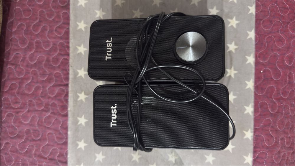 Boxe PC Trust 2.0 cu control volum – USB + Jack 3.5mm