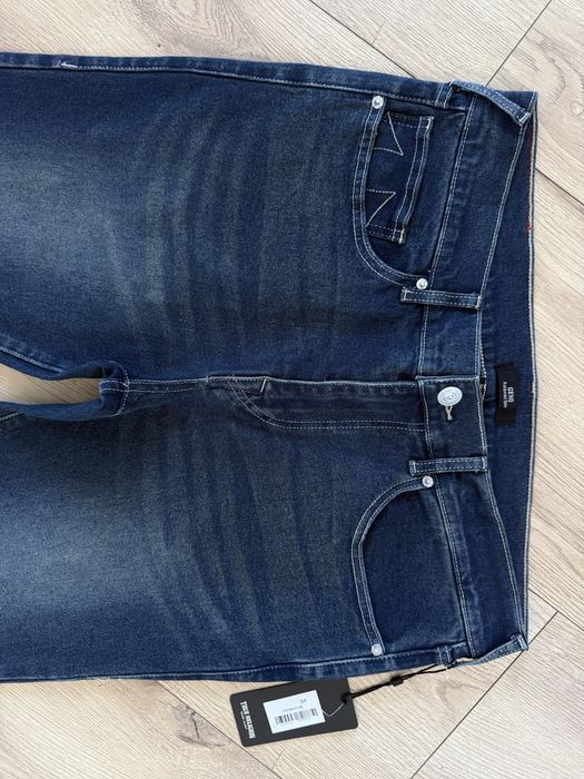 Blugi TRUE RELIGION Geno Relaxed Slim Albastru Barbati | Marime 34 x 32 (Talie 93 cm)