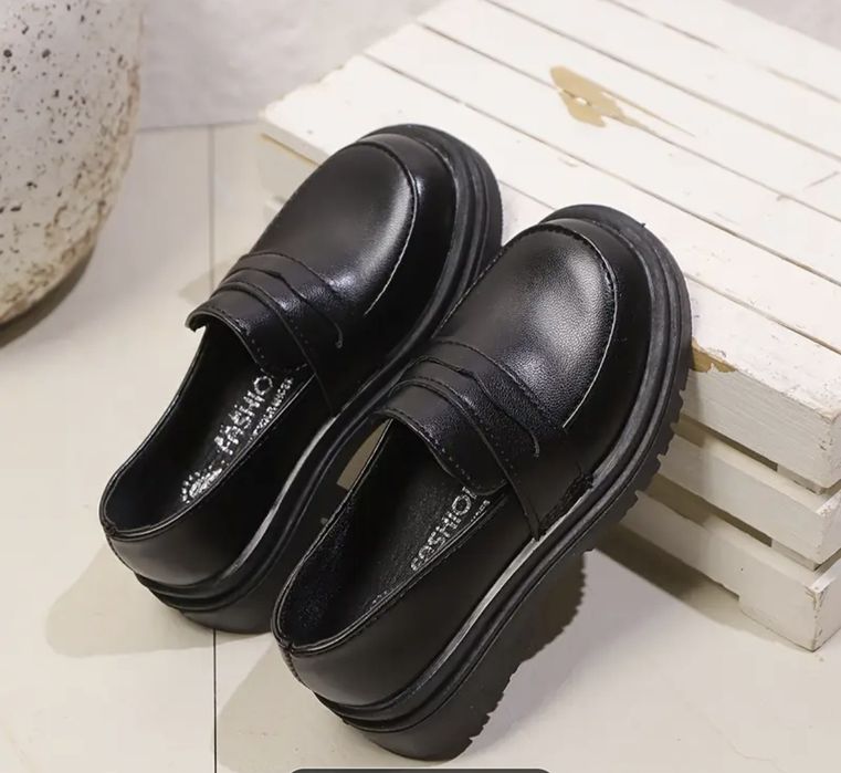 Детски нови лофъри