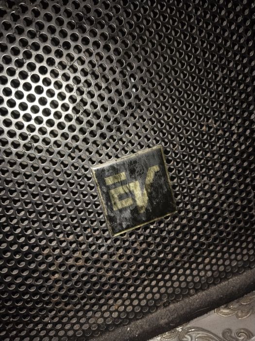 Пульт управления с колонками