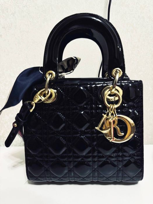 Очень классная сумка dior