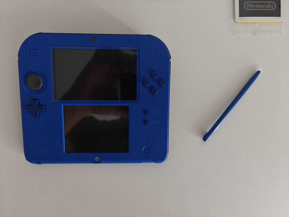 NINTENDO 2DS Modat-50 locuri-stare perfecta-incarcator-husa protectie