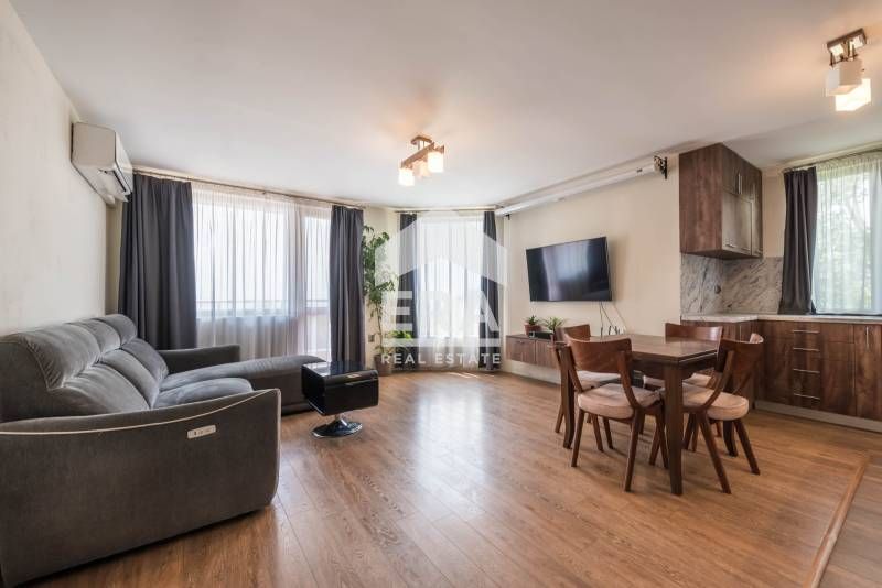 Продава се Тристаен апартамент в Варна, Възраждане 3 - 105 кв.м за 1991 €/кв.м - Снимка #5