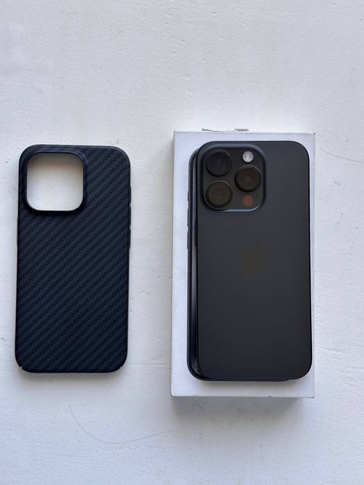 Iphone 15 pro идеальном состоянии.
