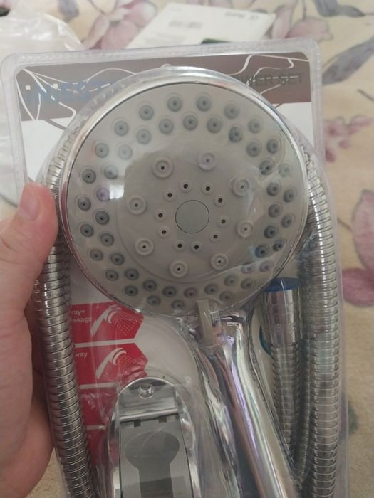 Продам душ лейку.