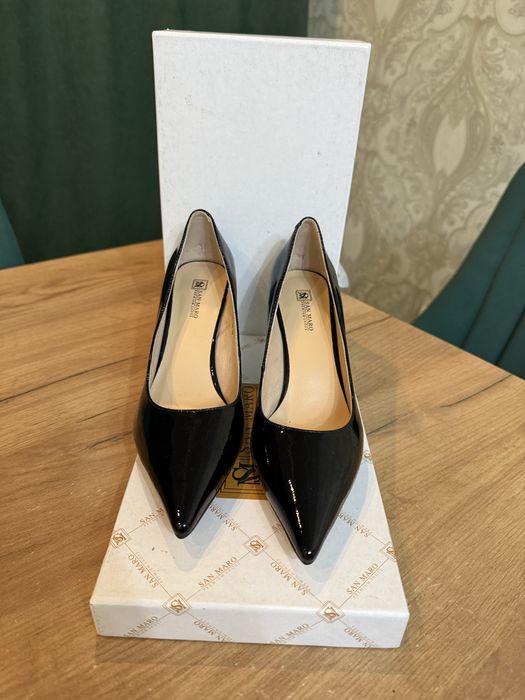 Лакрированные туфли