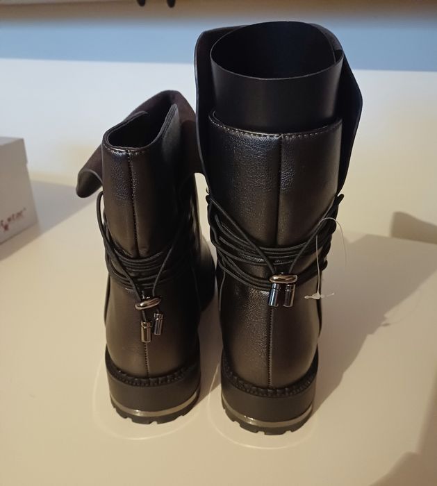 Дамски ботуши и боти