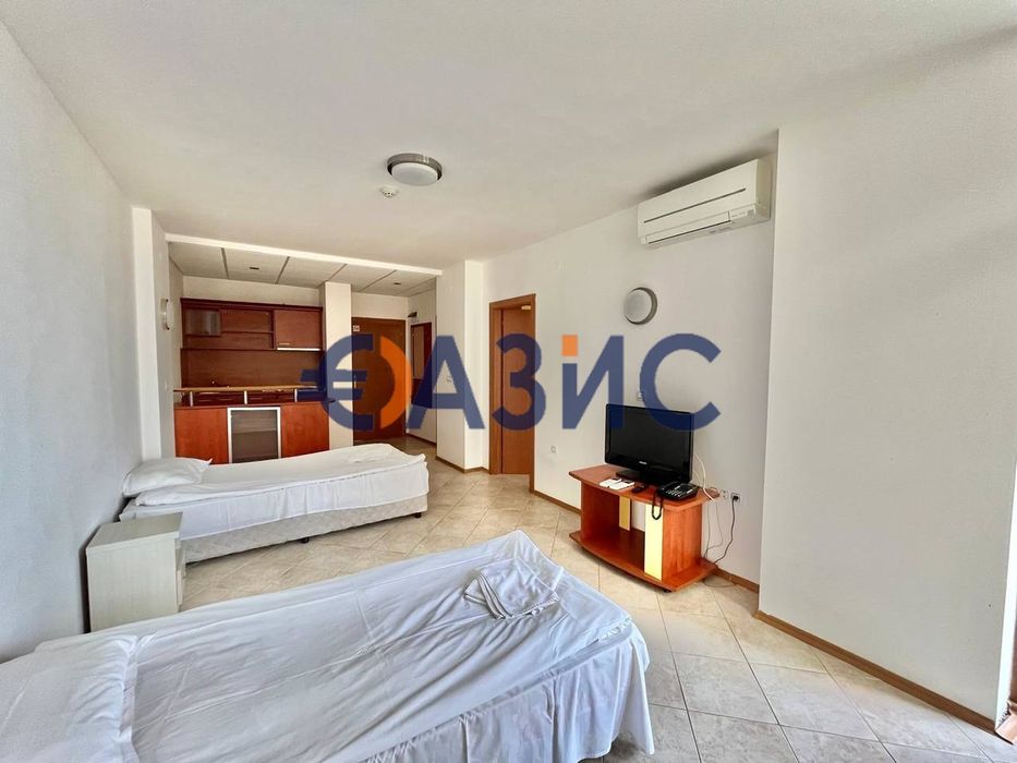 Продава се Двустаен апартамент в к.к. Слънчев бряг - 71 кв.м за 510 €/кв.м - Снимка #5