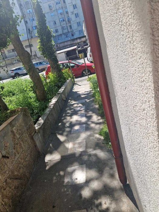 Apartament 3 cam. de inchiriat  tomis 2 parter