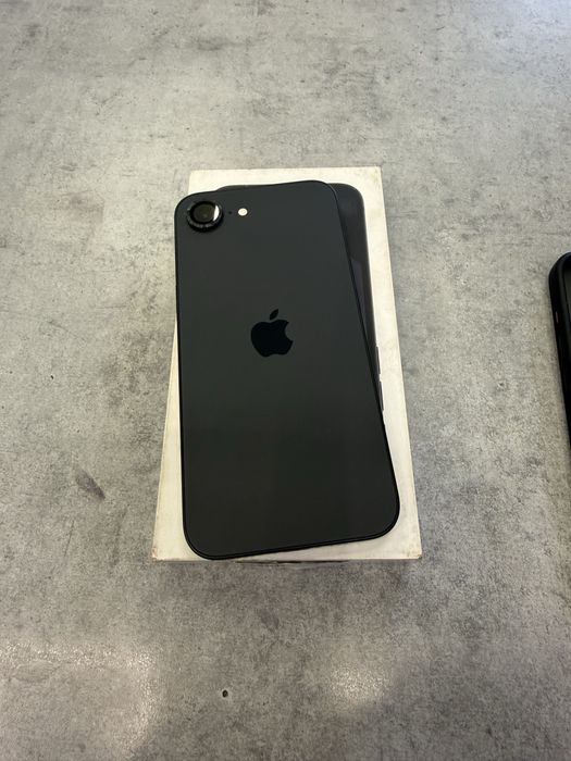 Iphone 16e 100% 256GB Гаранция Б-112072