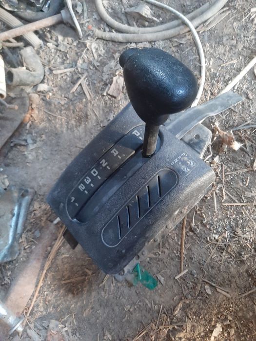 Продам Кулису акпп на  Гольф 3