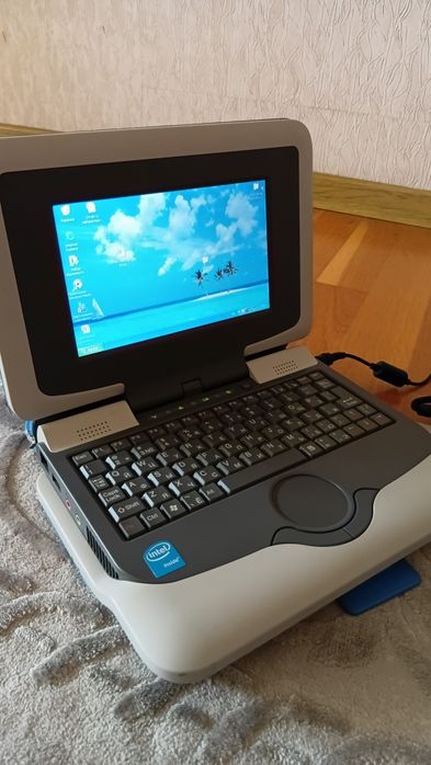 Ноутбук intel powered classmate pc