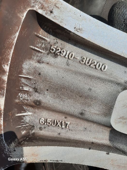 Ляти джанти с гуми КИЯ ДЖИП.