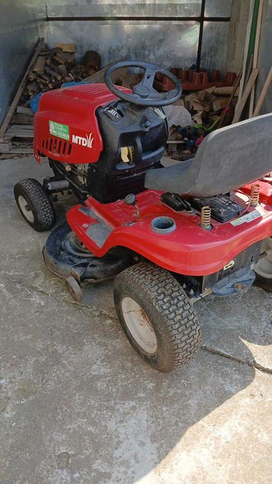 Косачка MTD, червена