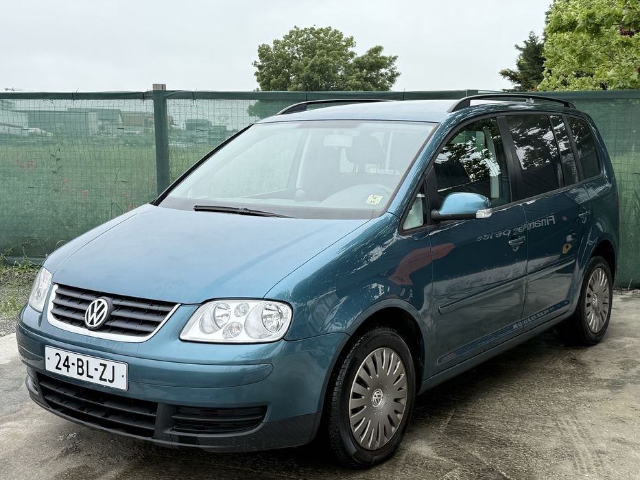 VOLKSWAGEN Touran 2004