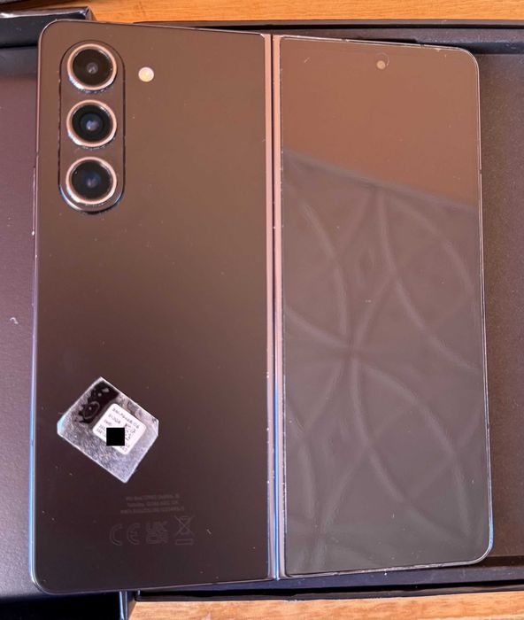 Samsung Galaxy Z Fold 5 SM-F946B/DS 512 GB, 12GB