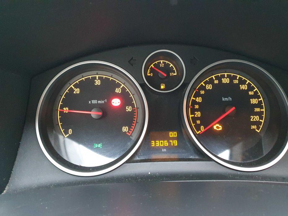 Opel Astra H Hatchbak Limp Mode