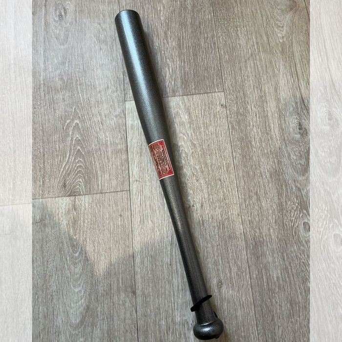 Бейсбольная бита