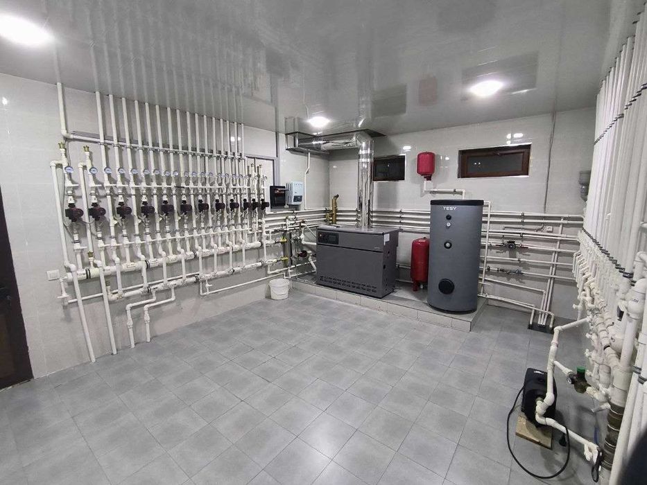 Продается 2х этажный дом на участке 12 соток Амир Темур махалля, BMUni