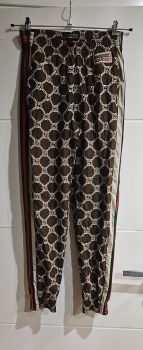 Love Moschino дънки, Dsquared, Loewe, Louis Vuitton