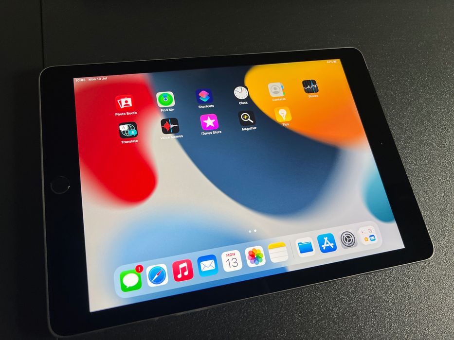 iPad Air | 9,7" | 128 GB | 2013 A7 | Wi-Fi + Cellular 4G  Stare bună