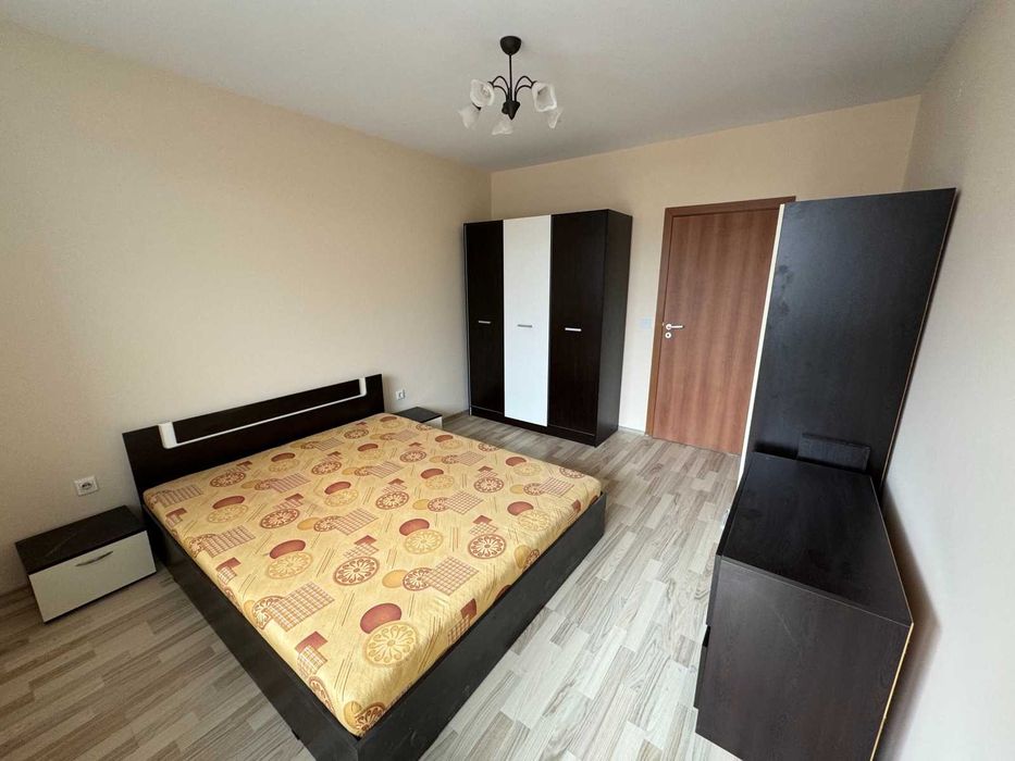 Дава се под наем Тристаен апартамент в София, Банишора - 130 кв.м за 700 € - Снимка #1