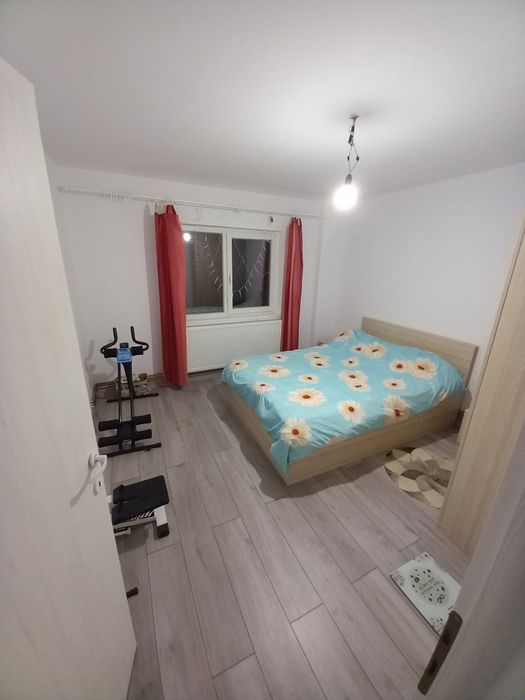 Închiriez apartament 2 camere