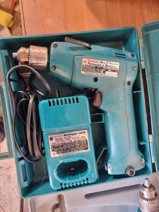 Vand autofiletante makita