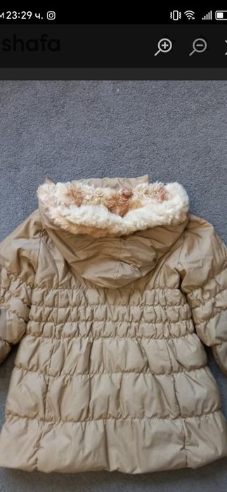 Moncler  Прекрасно пухено яке с качулка от заешки пух!