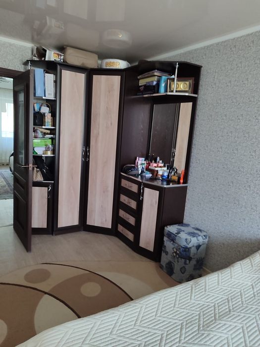 Продам спальный гарнитур