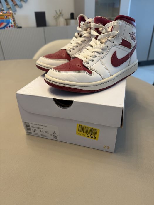 AIR JORDAN 1 mid white